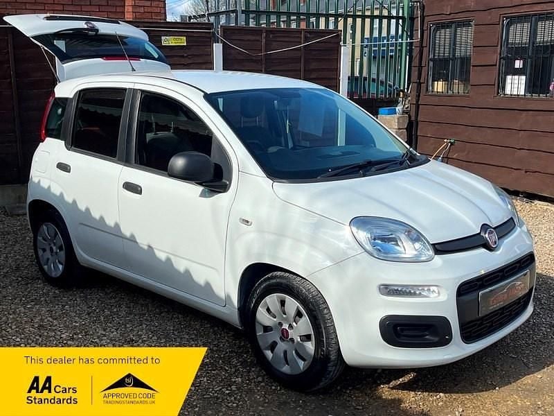 Used Fiat Panda Pop 69 HP (50 kW) 2015 White Hatchback