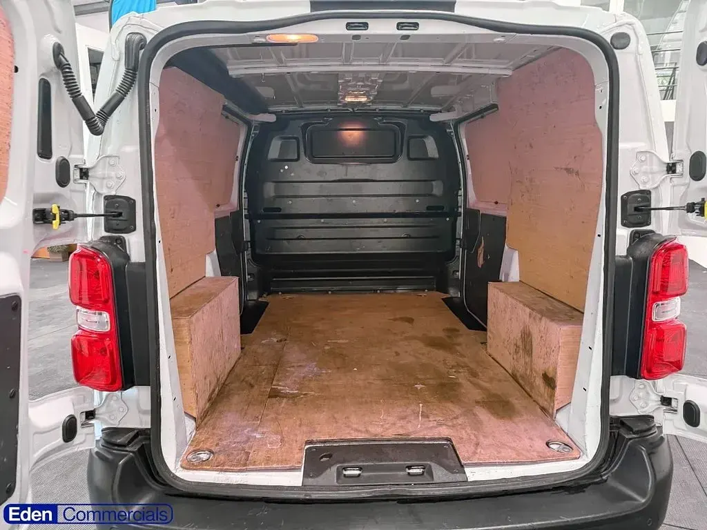 Used Citroën Dispatch 2023 White MPV