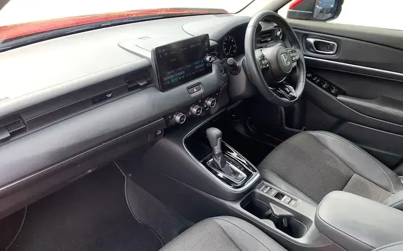 Used Honda HR-V Advance 131 HP (96 kW) 2023 Red SUV
