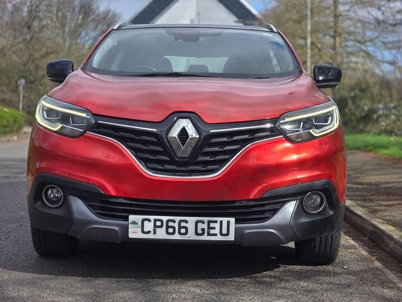 Used Renault Kadjar Signature 2016 Red SUV