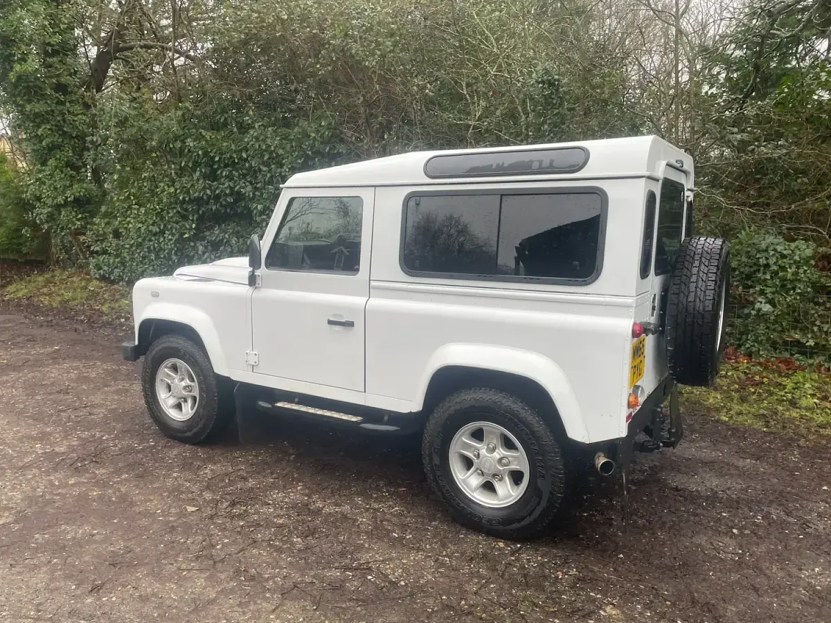 Used Land Rover Defender 2015 White SUV
