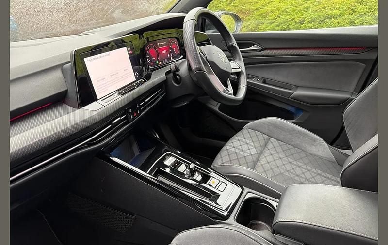 Used VW Golf VIII R-line 147 HP (108 kW) 2024 Black Hatchback