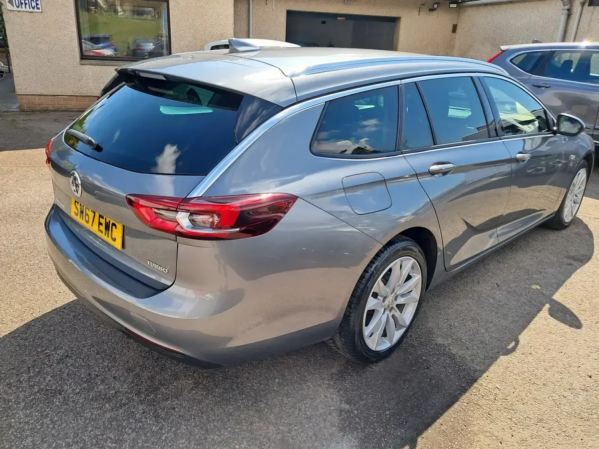 Used Vauxhall Insignia SRi 2017 Grey Estate