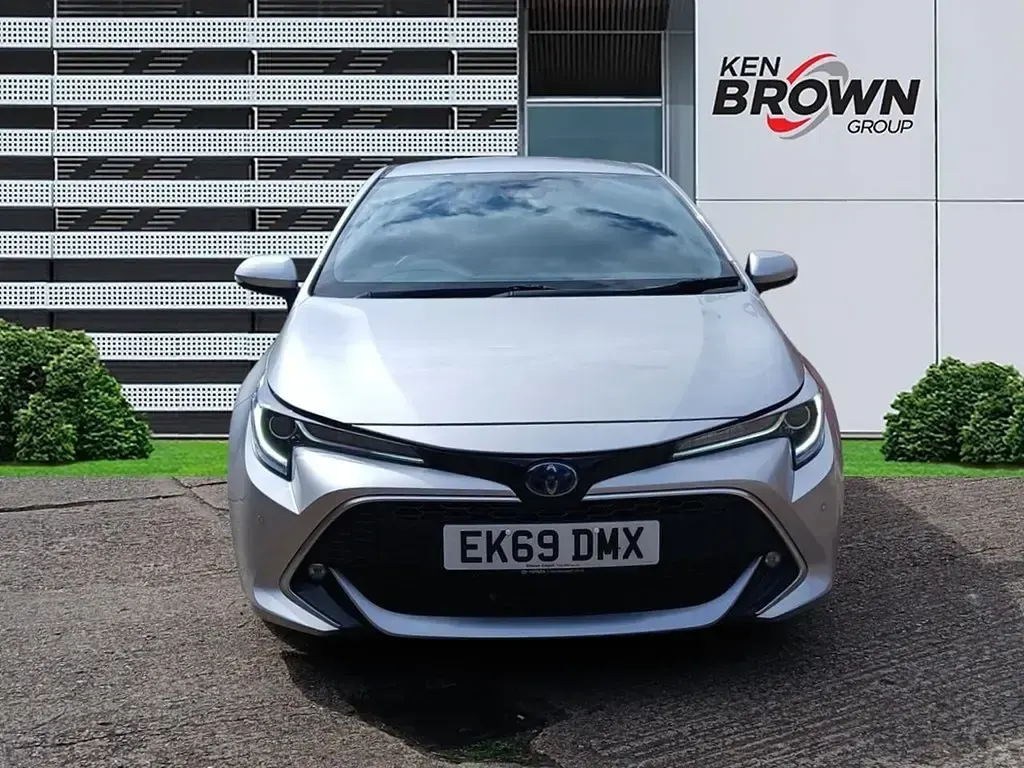 Used Toyota Corolla 168 HP (123 kW) 2019 Silver Hatchback