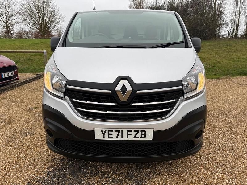 Used Renault Trafic Business 2021 Silver MPV