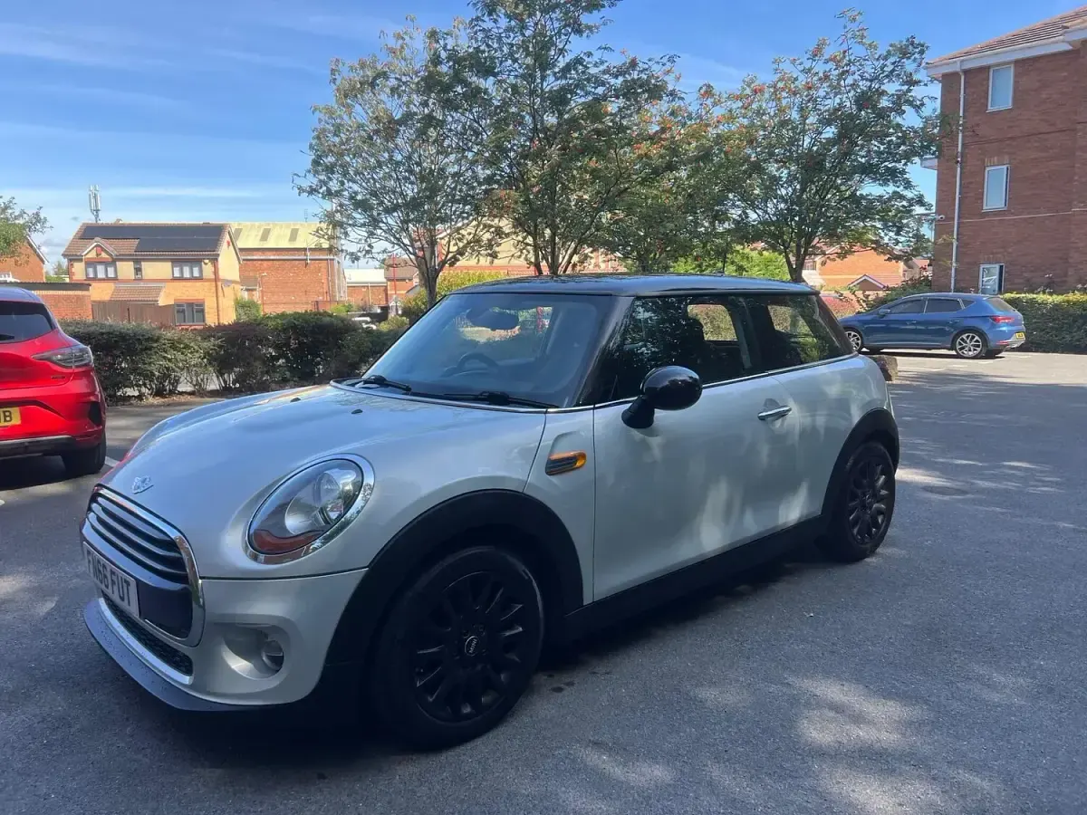 Used Mini Cooper Hatch 2016 Silver Hatchback
