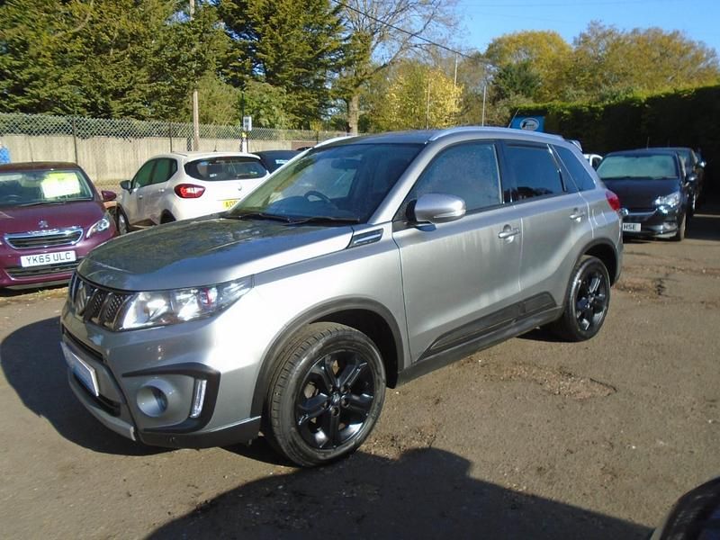 Second-hand Suzuki Vitara 140 CP (102 kW) 2016 Gri SUV