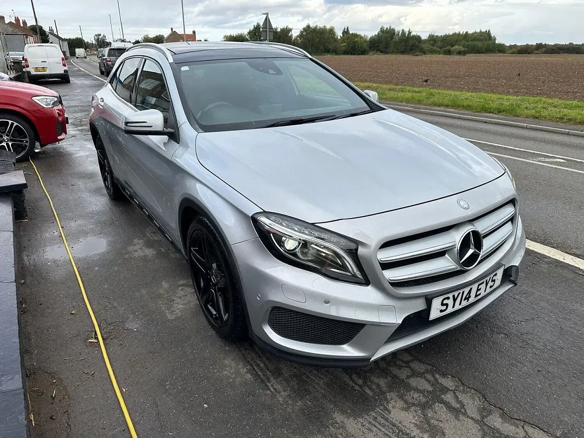 Used Mercedes GLA220 AMG line 170 HP (125 kW) 2014 Silver SUV