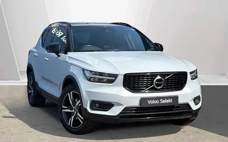Used Volvo XC40 R-Design 163 HP (119 kW) 2021 SUV