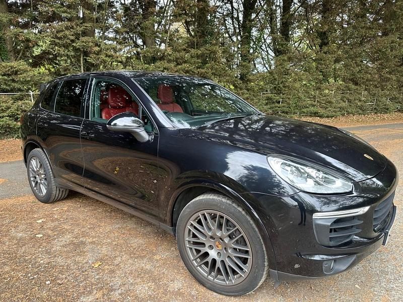 Black Used 2016 Porsche Cayenne Platinum Edition SUV | £22,995 (Fair price) - Image 1/4