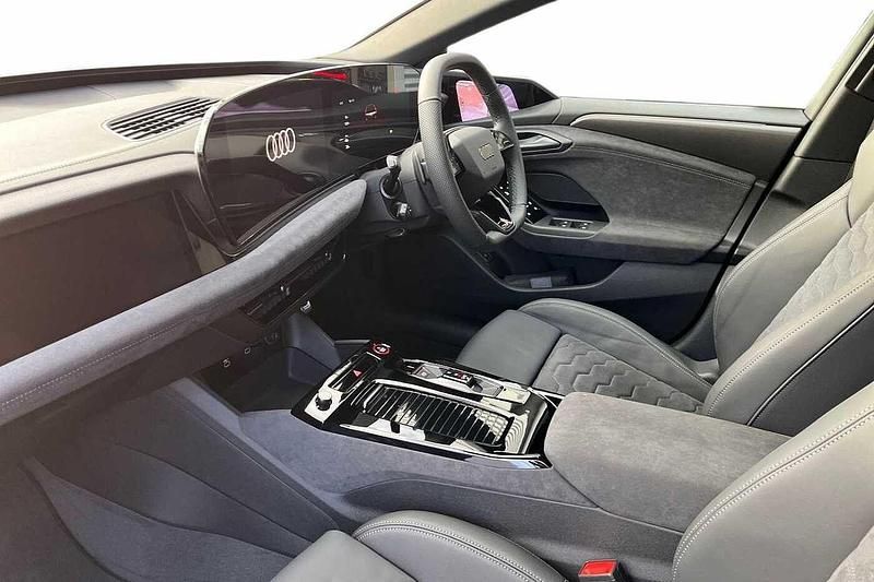 New Audi A6 e-tron Comfort 314 kW (428 HP) 2025 Mythos black, metallic Hatchback