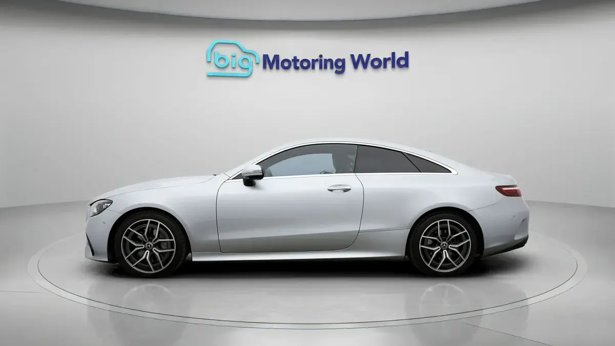 Used Mercedes E220 AMG line 194 HP (142 kW) 2021 Silver Coupe