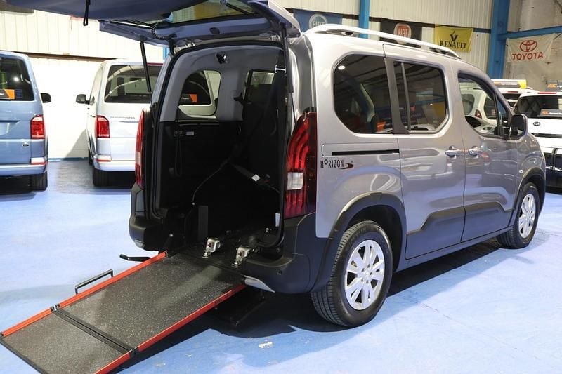 Grey Used 2019 Peugeot Rifter Allure MPV | £13,450 (Fair price) - Image 1/4
