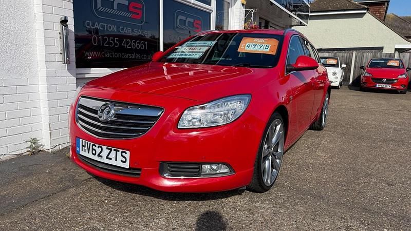 Used Vauxhall Insignia SRi 160 HP (117 kW) 2012 Red Estate