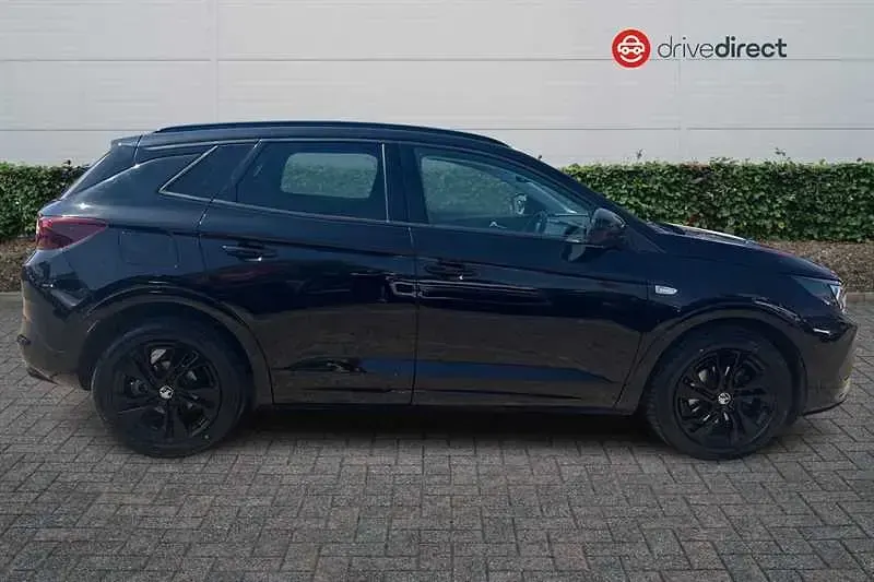 Used Vauxhall Grandland X GS Line 130 HP (95 kW) 2022 Black SUV