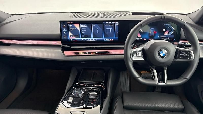 Used BMW 520 M Sport 205 HP (150 kW) 2025 Black Estate