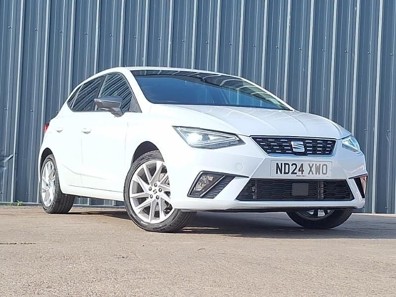 White Used 2024 Seat Ibiza XCELLENCE Hatchback | £16,698 (Fair price) - Image 1/4