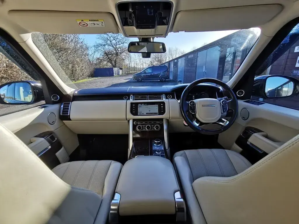 Gebraucht Land Rover Range Rover Vogue 339 PS (249 kW) 2014 Schwarz SUV