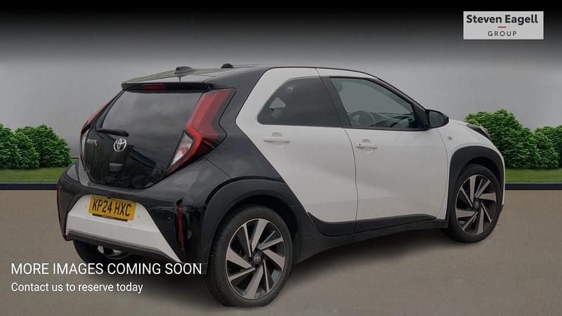 Used Toyota Aygo X 72 HP (52 kW) 2024 White SUV