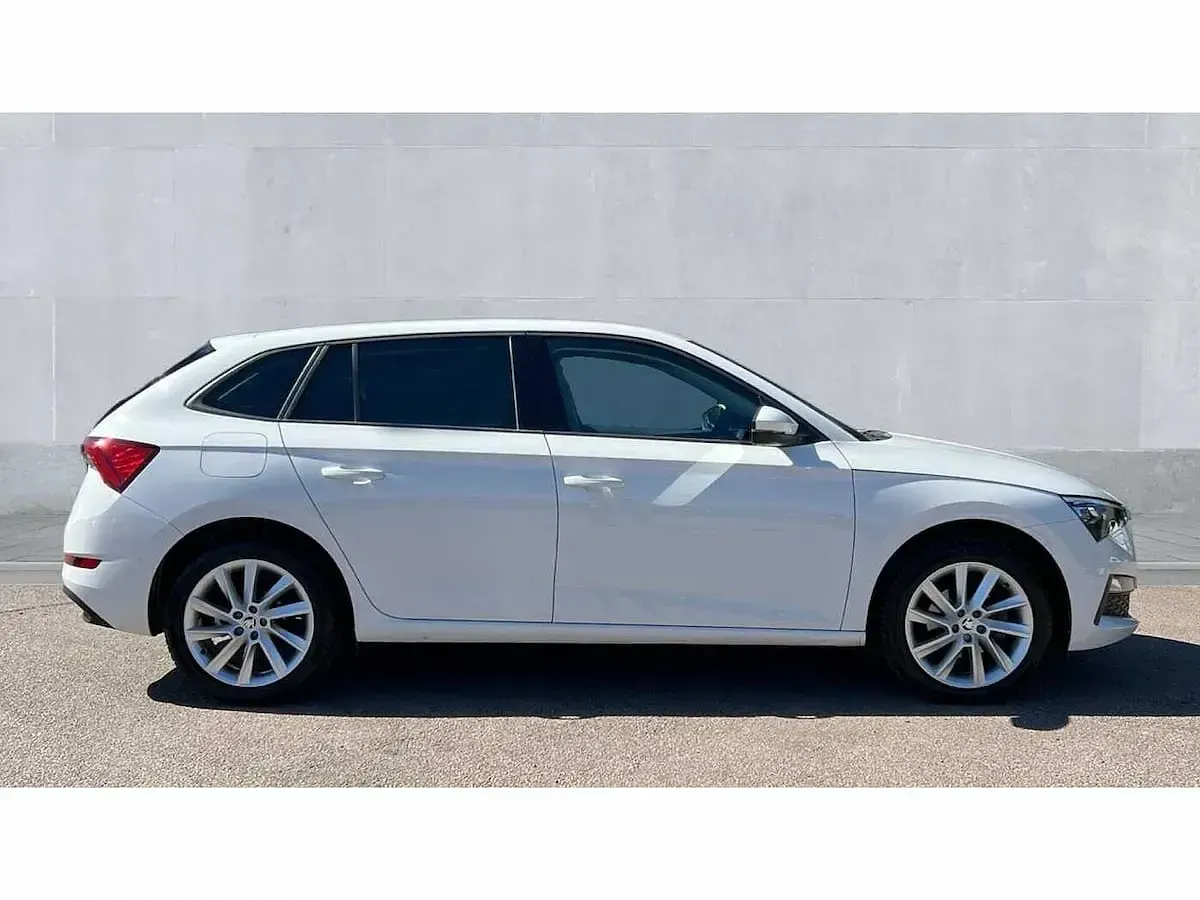 Used Skoda Scala SE L 147 HP (108 kW) 2023 Candy white Hatchback