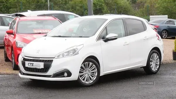 Used Peugeot 208 Allure 2018 White Hatchback