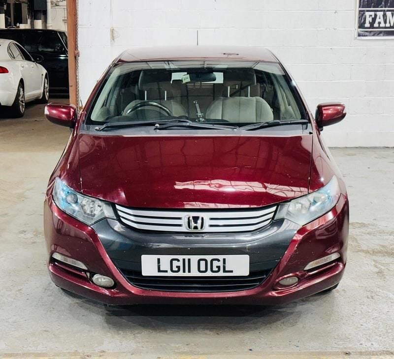Used Honda Insight Hybrid 102 HP (75 kW) 2011 Red Hatchback
