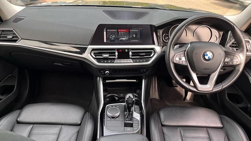 Usado BMW 320 Sport Line 190 CV (139 kW) 2019 Azul Berlina