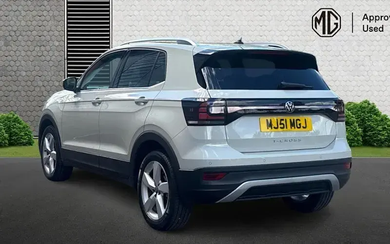 Used VW T-Cross SEL 110 HP (80 kW) 2022 SUV