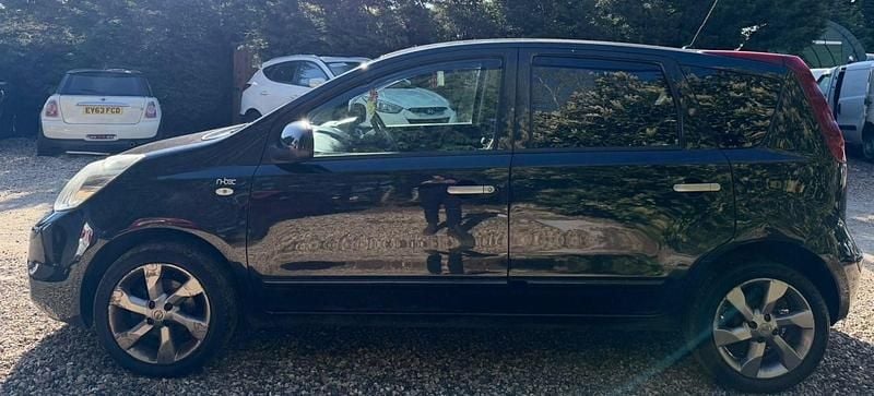 Used Nissan Note N-TEC 90 HP (66 kW) 2011 Black Hatchback