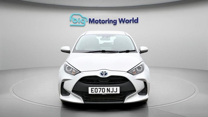 Second-hand Toyota Yaris Hybrid 114 CP (83 kW) 2020
