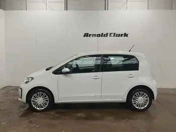 Usado VW up! 65 HP (47 kW) 2021 Branco Citadino