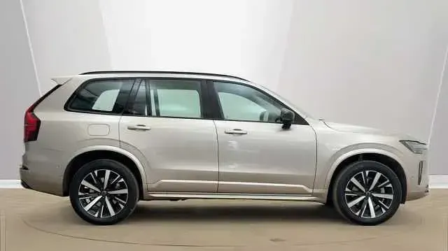 Gebraucht Volvo XC90 Plus 250 PS (183 kW) 2026 SUV