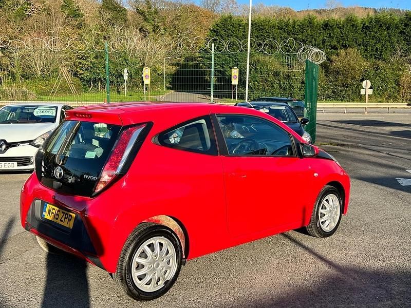 Used Toyota Aygo X-play 2015 Red Hatchback