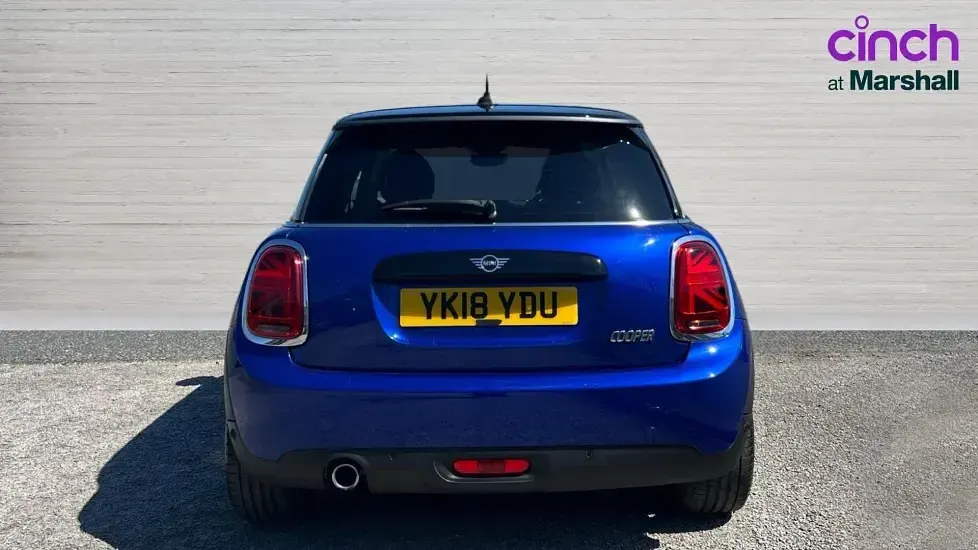 Usado Mini Cooper 136 HP (100 kW) 2018 Azul Citadino