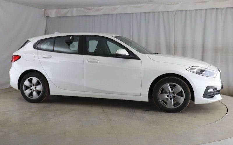 Used BMW 118 Luxury Line 140 HP (102 kW) 2020 White Hatchback