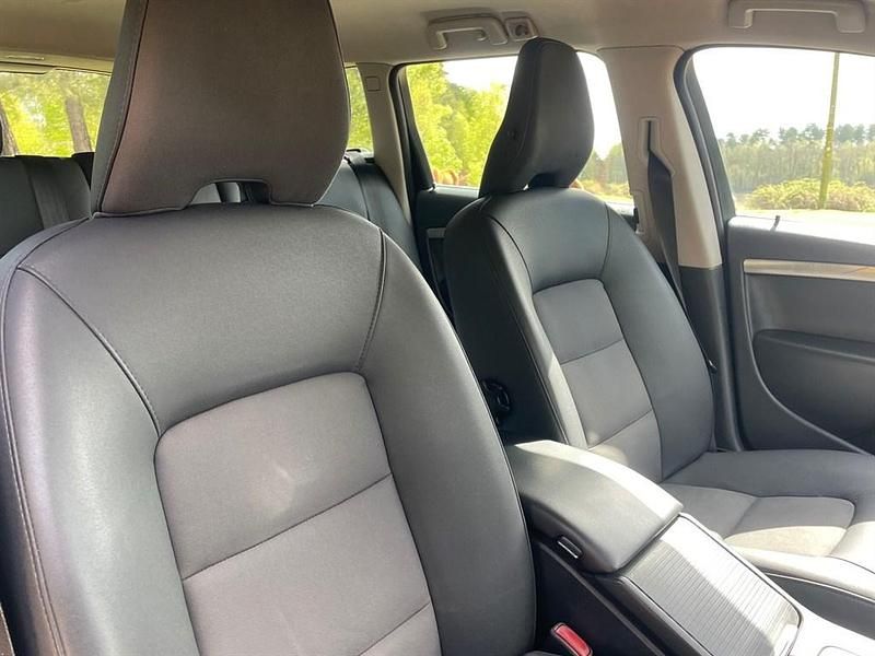 Usado Volvo V70 SE 2009 Cinzento Carrinha
