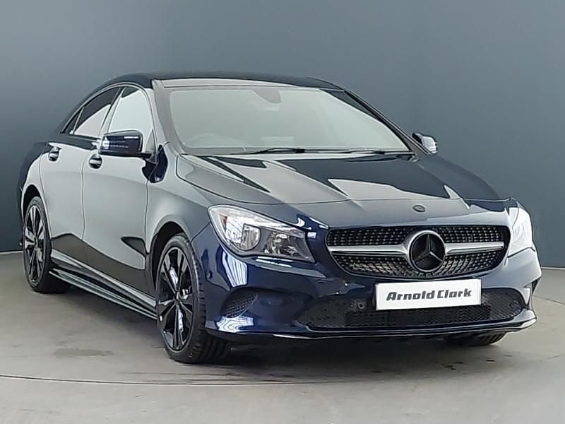 Used Mercedes CLA180 122 HP (89 kW) 2017 Blue Sedan