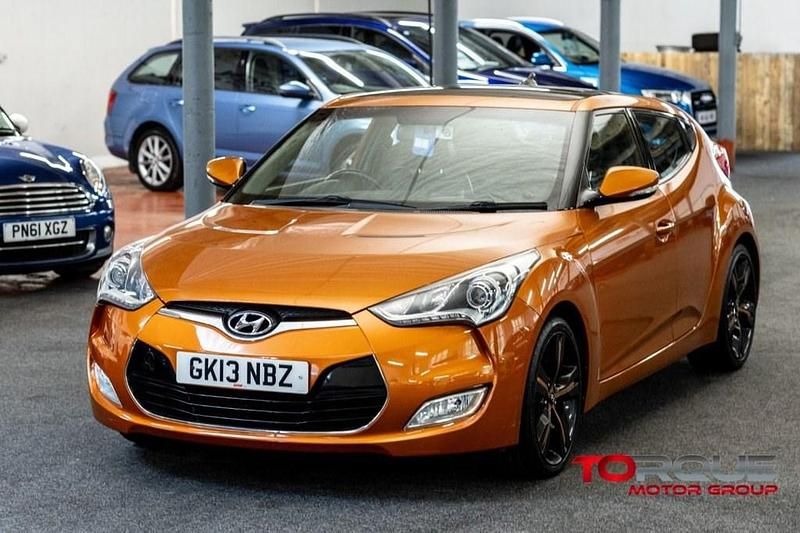 Used Hyundai Veloster Sport 140 HP (102 kW) 2013 Orange Hatchback
