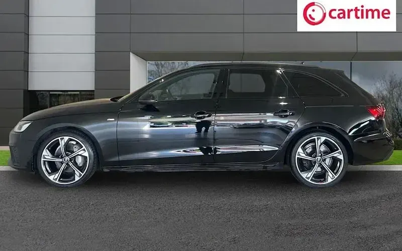 Used Audi A4 Black Edition 204 HP (150 kW) 2025 Sedan