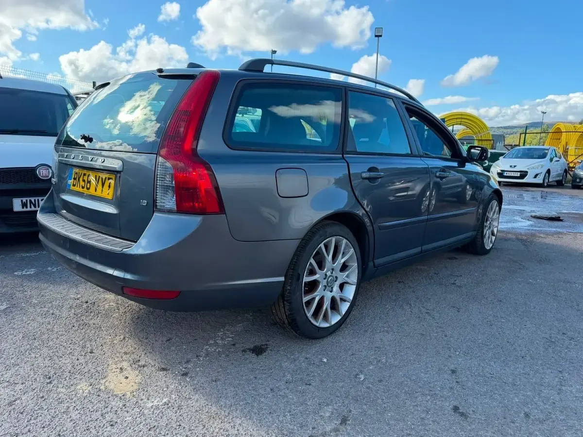 Used Volvo V50 2008 Grey Estate