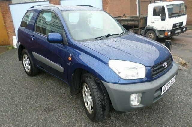 Usado Toyota RAV4 147 HP (108 kW) 2002 SUV