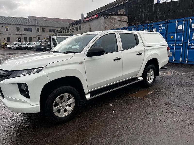 White Used 2020 Mitsubishi L200 Pickup | £11,995 (Super price) - Image 1/3