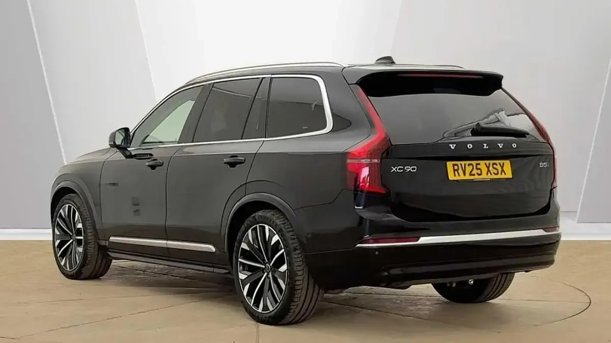 Used Volvo XC90 Ultra 455 HP (334 kW) 2025 Black SUV