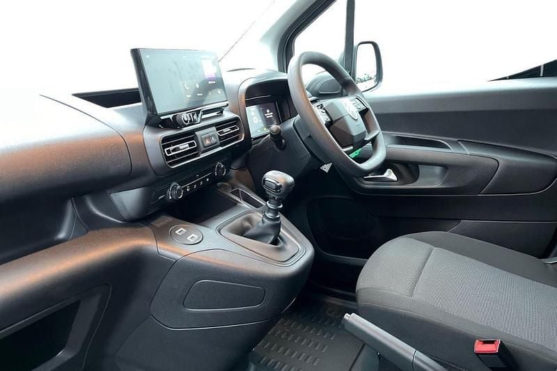 New Citroën Berlingo 101 HP (74 kW) 2026 Grey MPV