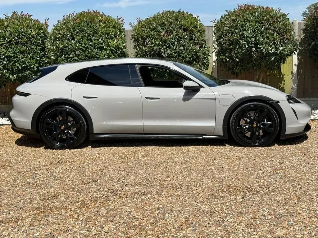 Used Porsche Taycan 4S Cross Turismo Cross Turismo 11 kW (15 HP) 2022 Grey Estate