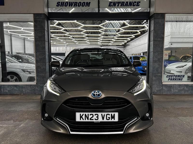 Used Toyota Yaris Hybrid 116 HP (85 kW) 2023 Bronze Hatchback