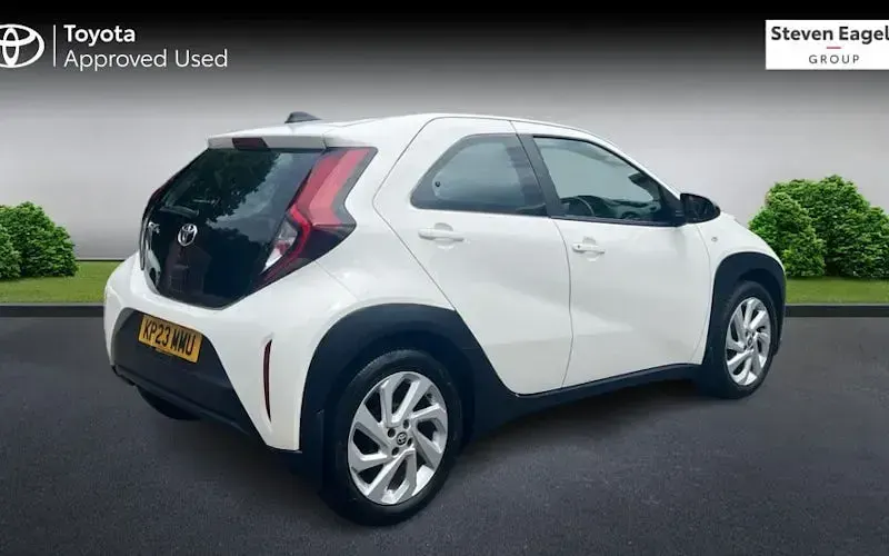 Used Toyota Aygo X PURE 72 HP (52 kW) 2025 SUV