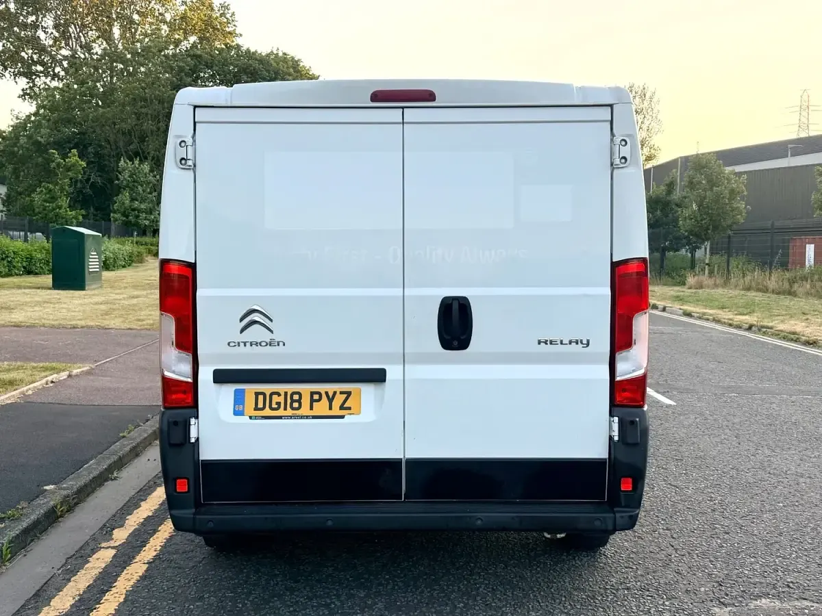 Used Citroën Relay 130 HP (95 kW) 2018 White Van