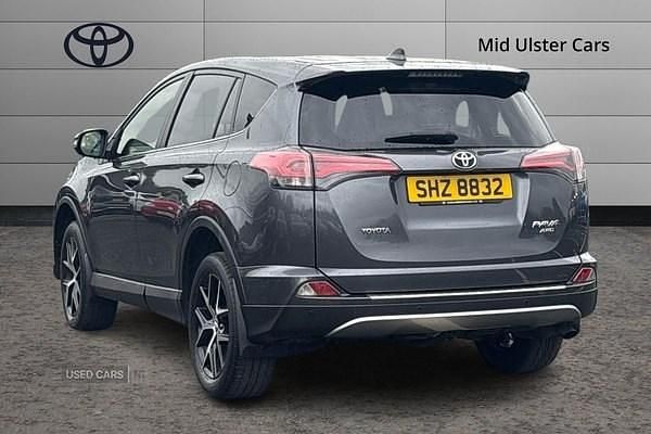 Used Toyota RAV4 151 HP (111 kW) 2017 Grey SUV