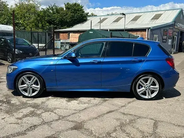 Usado BMW 120 M Sport 2014 Azul Utilitario